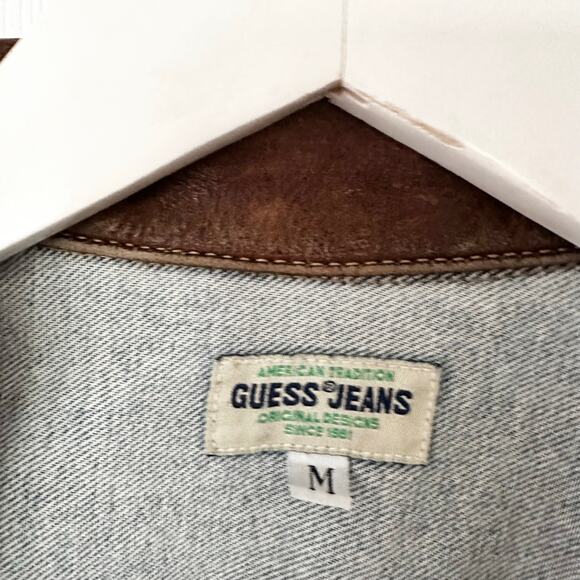 Guess Vintage 90s Medium Light Wash Trucker Denim Jacket Leather Trim Collar M - Picture 6 of 10
